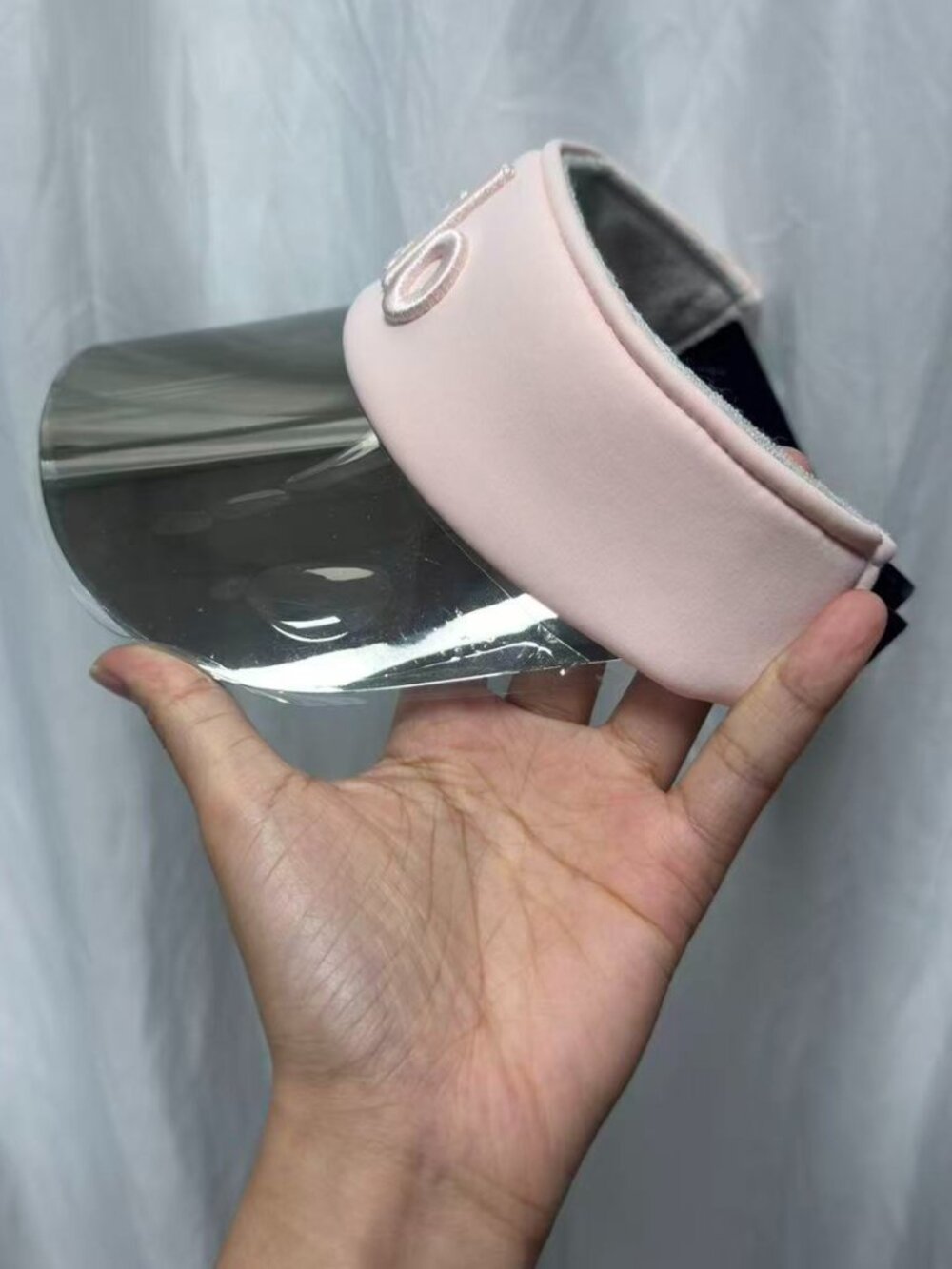 ALO Yoga🌺Airlift Solar Visor Pink Sporty Minimalist Active Hat💗NWT - Picture 2 of 5